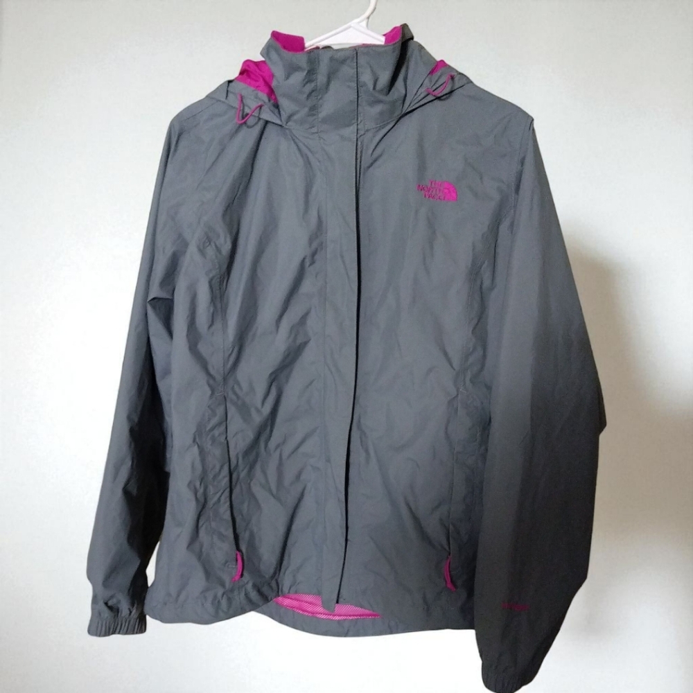 The North Face Women's Gray and Pink Ski Jacket